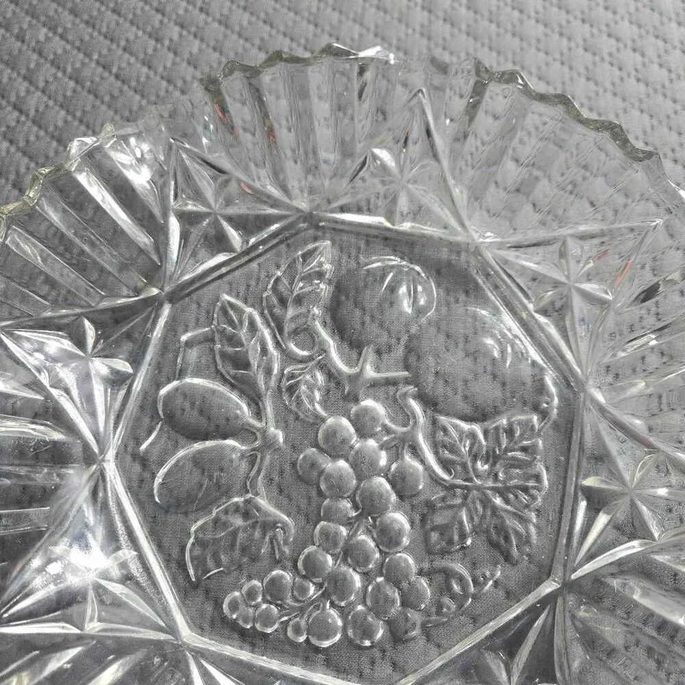 VINTAGE 1950s-60s Federal Glass Pioneer Pattern Ruffled Fruit Bowl - 11 inches